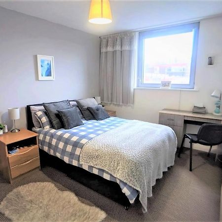 ליברפול Lovely Guest Rooms In City Centre מראה חיצוני תמונה