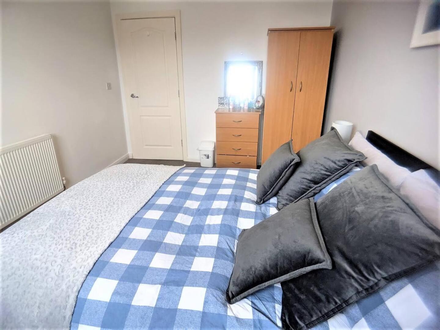 ליברפול Lovely Guest Rooms In City Centre מראה חיצוני תמונה