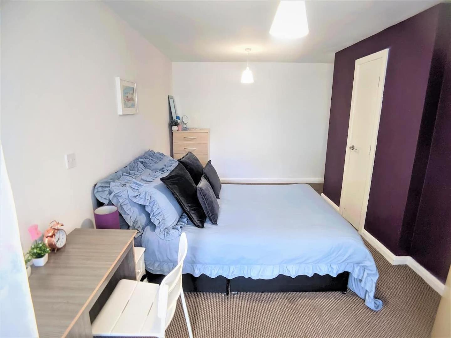 ליברפול Lovely Guest Rooms In City Centre מראה חיצוני תמונה