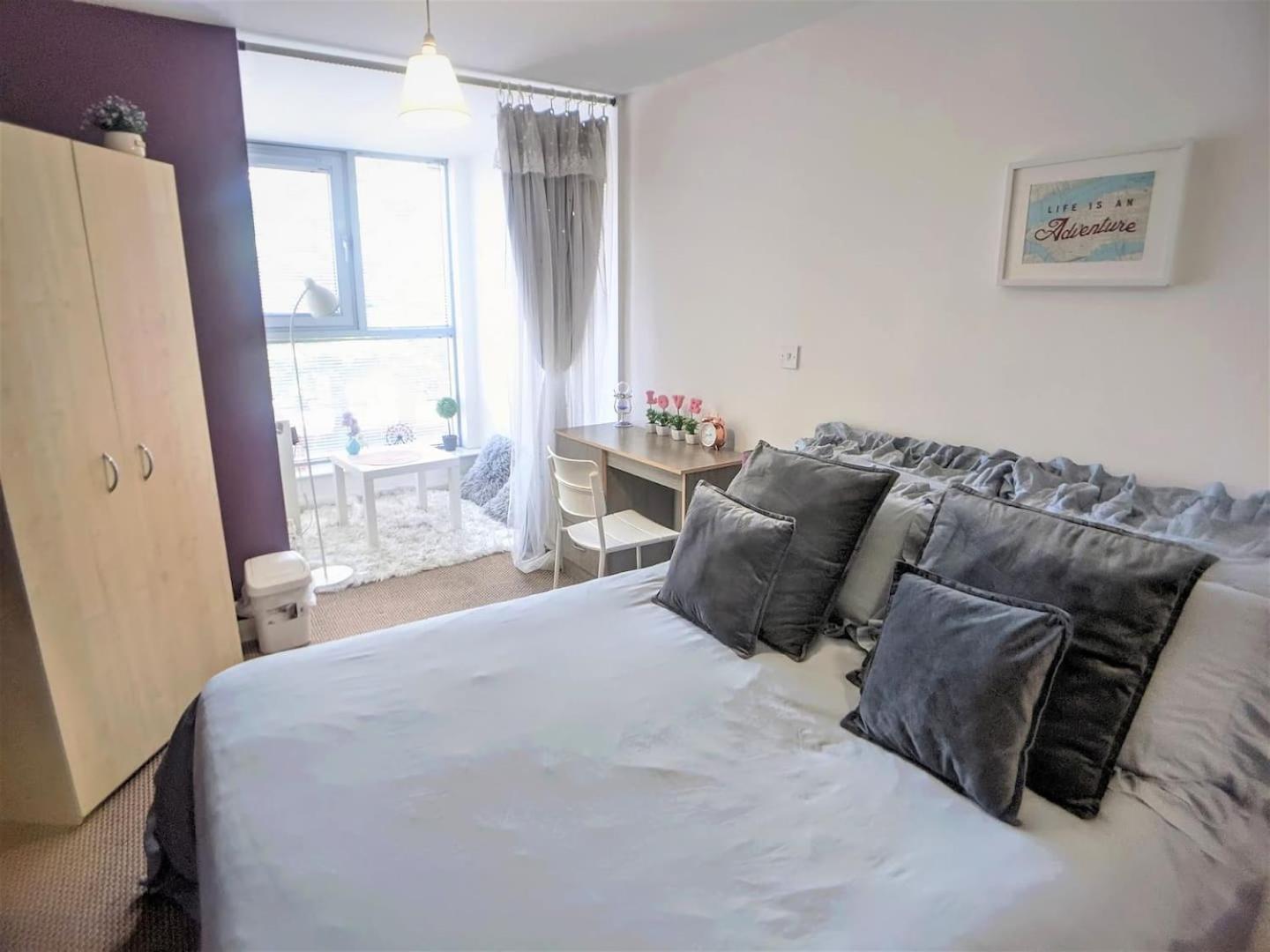 ליברפול Lovely Guest Rooms In City Centre מראה חיצוני תמונה
